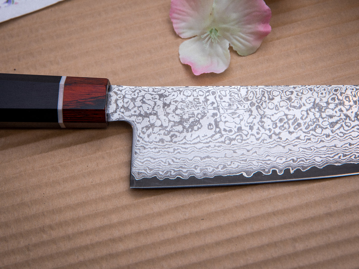 Suncraft Octa 105698 Santoku 167mm - miljöbild nära