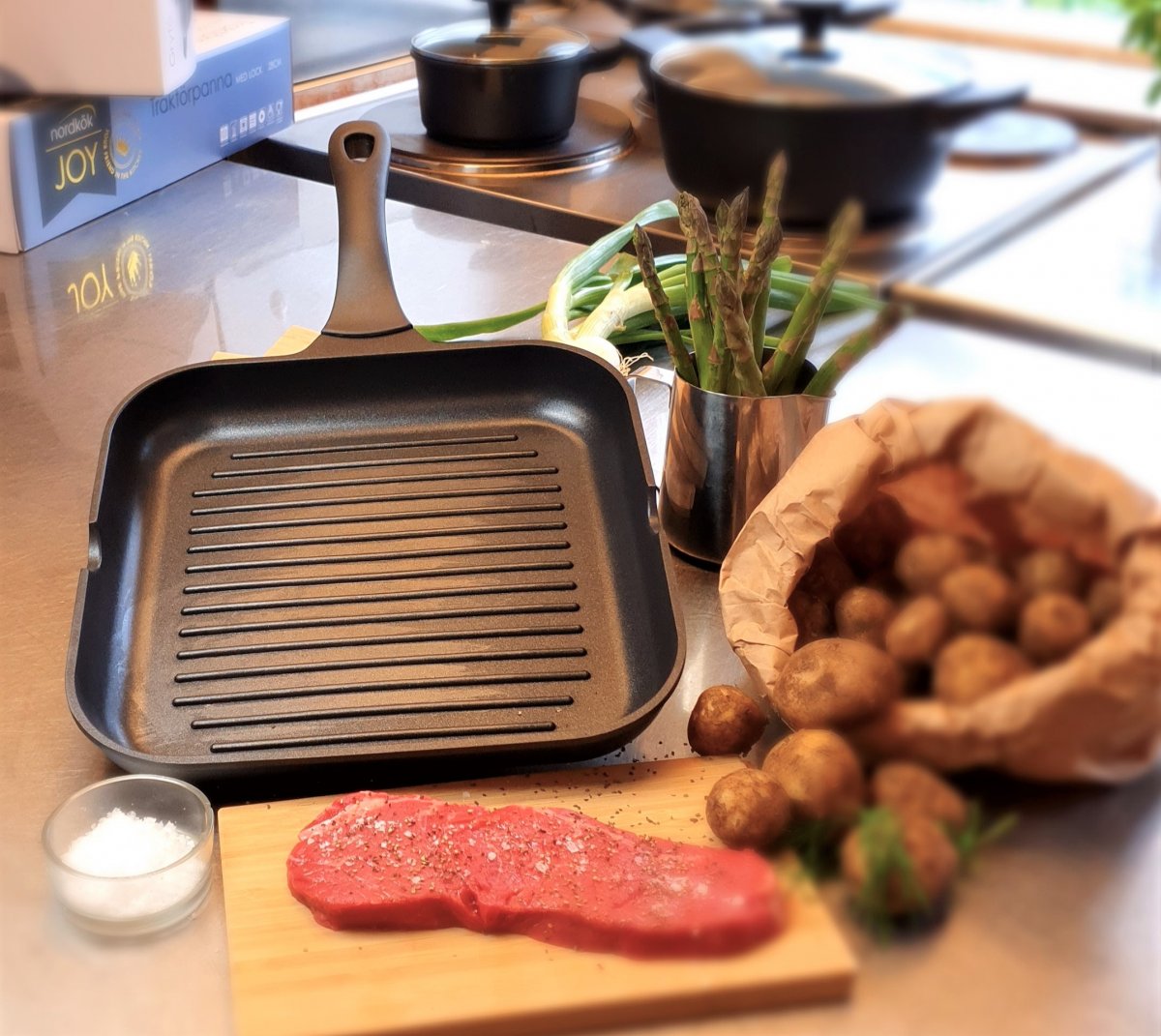 Miljöbild Nordkök 80228 JOY Grillpanna 28x28cm